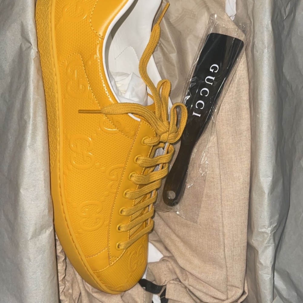 Gucci - Picture 3 of 3